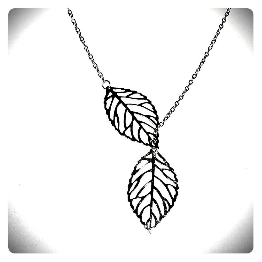 Silver leaf necklace